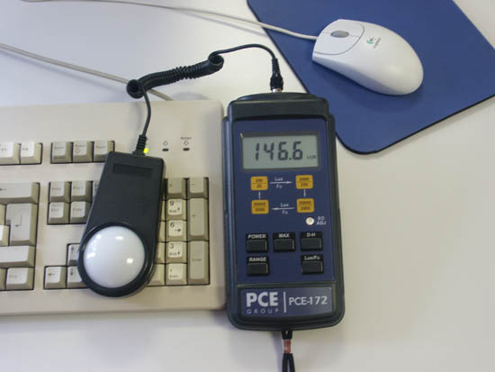 Misuratore di umidità e temperatura PCE-HT110
